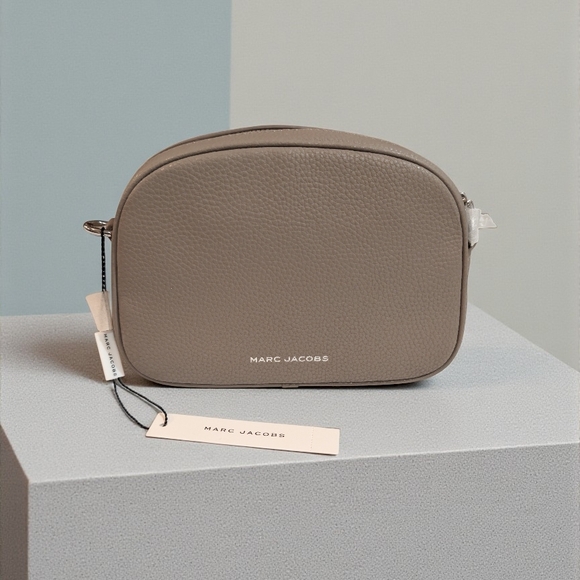 Marc Jacobs Taupe Leather Crossbody Bag - Picture 3 of 10